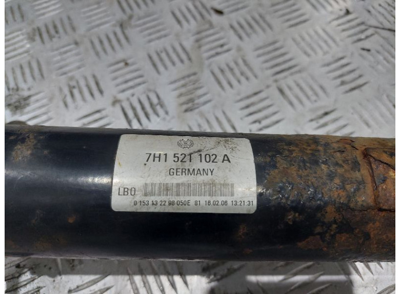 Карданный вал к Volkswagen Transporter, 2005г.