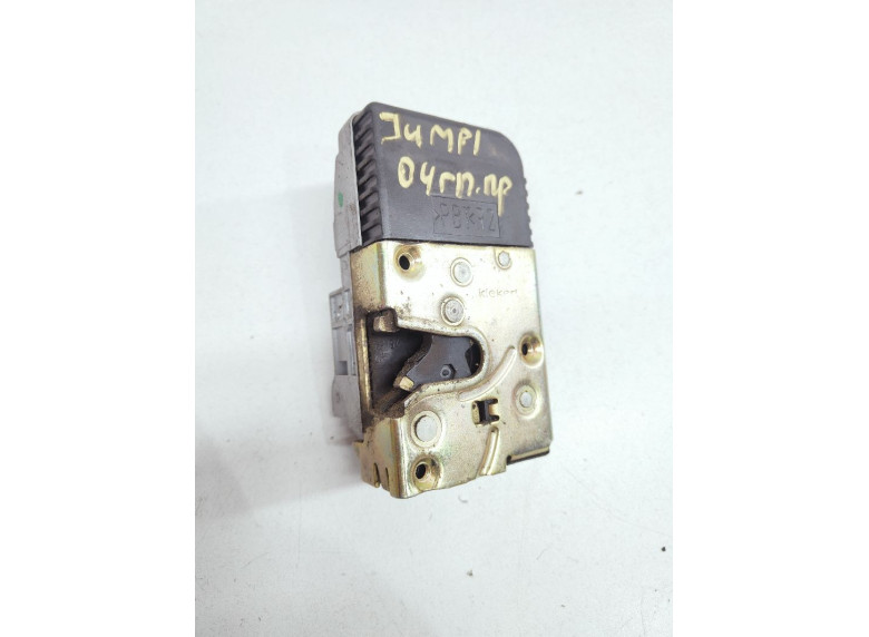 Замок двери передней правой к Citroen Jumpy, 2004г.