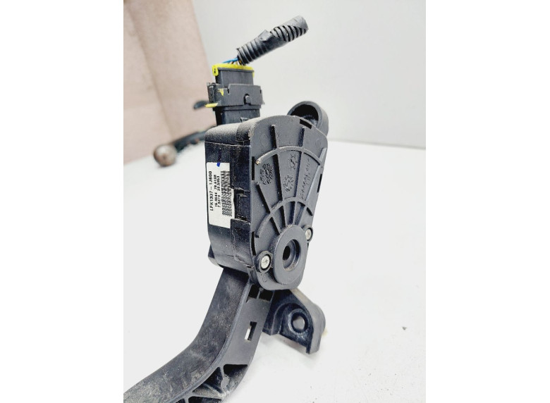 Педаль газа к Kia Rio, 2016г.