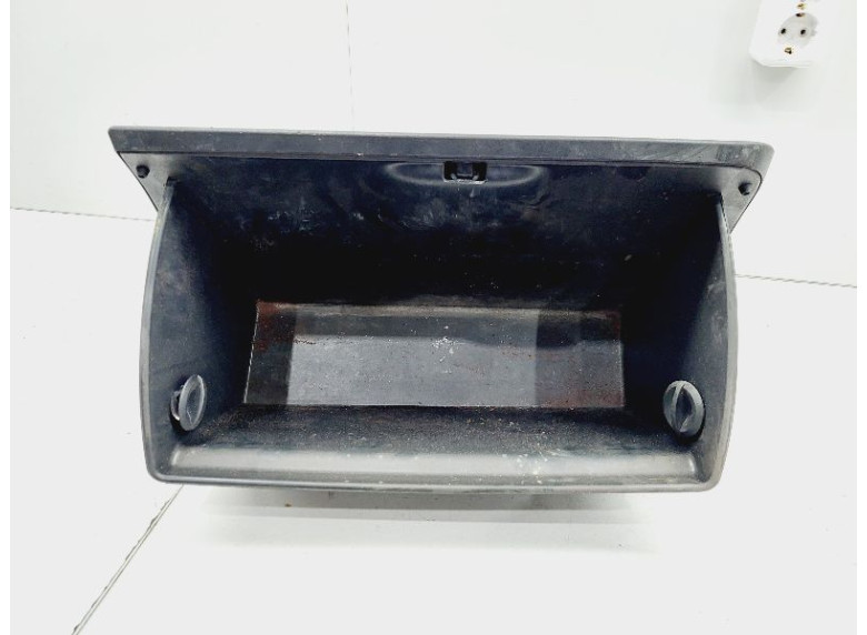 Бардачок к Kia Rio, 2016г.