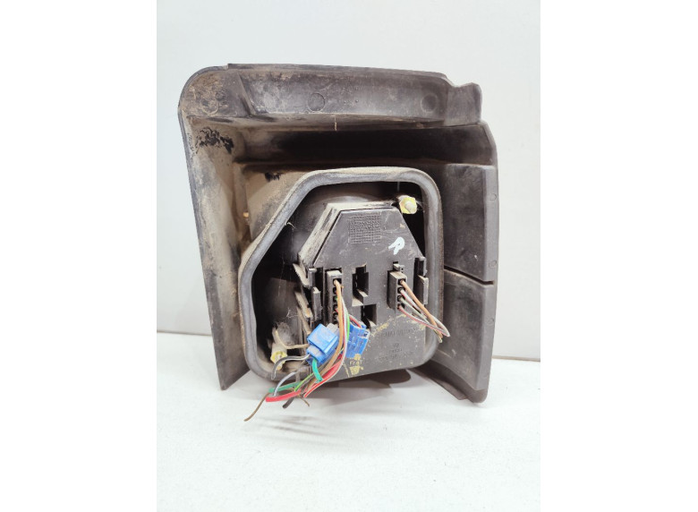 Фонарь задний левый к Volkswagen Passat, 1991г.