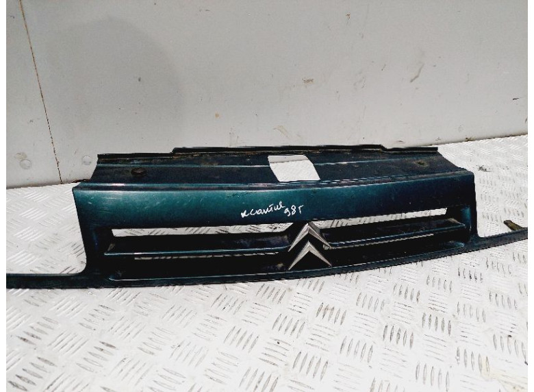 Решетка радиатора к Citroen Xantia, 1997г.