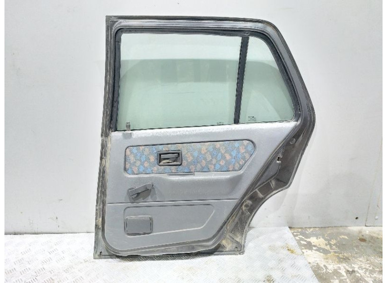 Дверь задняя правая к Renault Clio, 1993г.