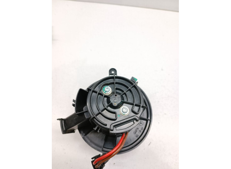 Моторчик печки к Mercedes GLK X204, 2010г.