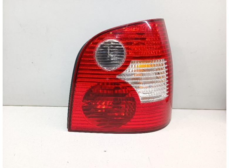 Фонарь задний правый к Volkswagen Polo, 2002г.