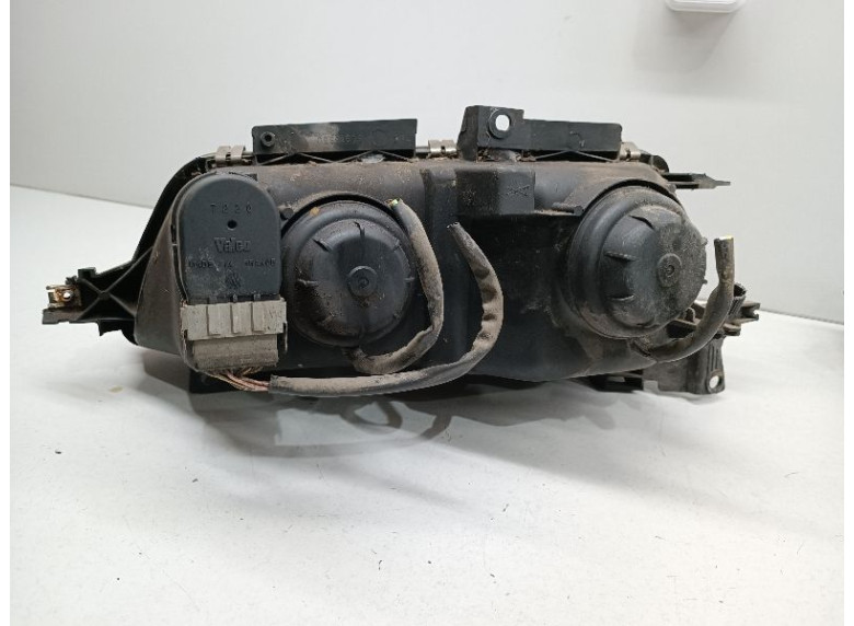 Фара правая к Peugeot 605, 1991г.