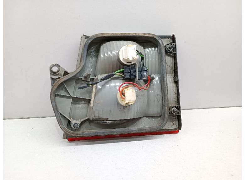 Фонарь крышки багажника левый к Фонарь крышки багажника левый к Saab 9-5 undefined г. 9-5