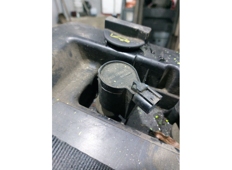 Катушка зажигания к Volvo S40, 2005г.