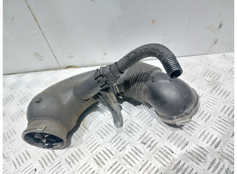 Патрубок турбины к BMW 5 E60/E61, 2009г.