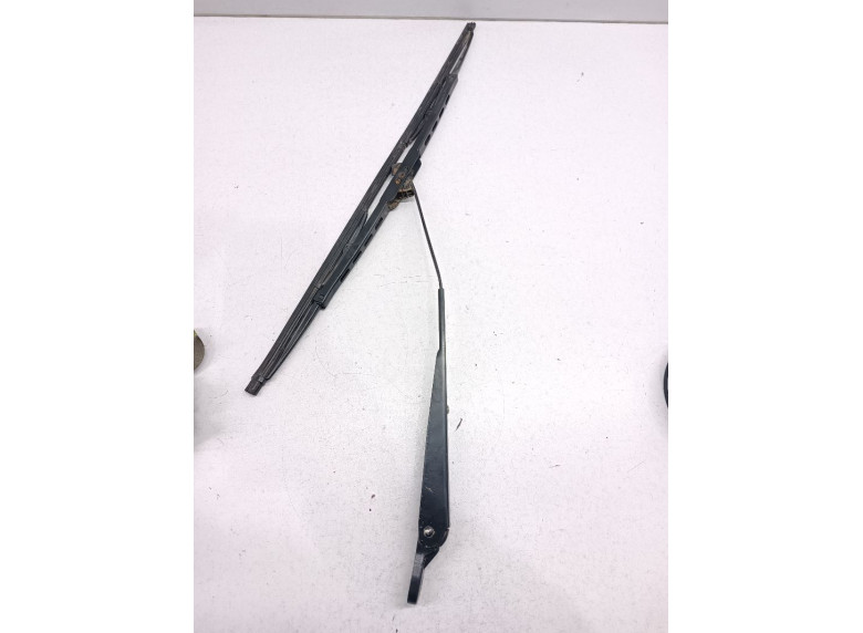 Щеткодержатель задний к Skoda Felicia