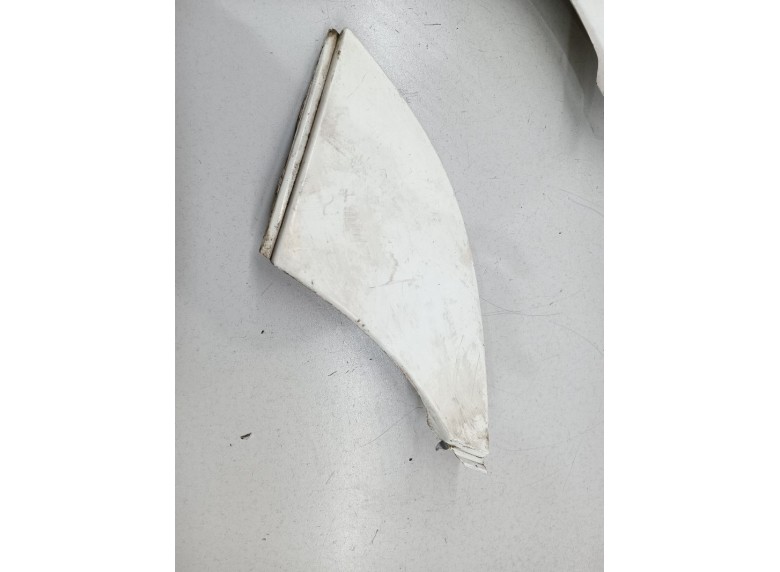 Накладка (ресничка) правой фары к Peugeot Boxer