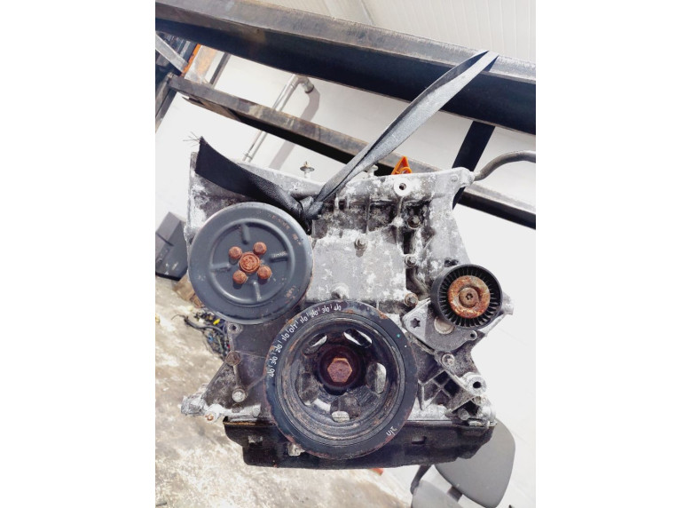 Блок цилиндров к Mercedes C W204, 2008г.