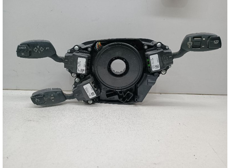 Переключатель подрулевой (стрекоза) к BMW 5 E60/E61, 2009г.