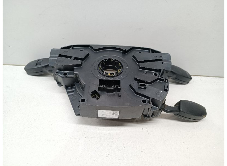 Переключатель подрулевой (стрекоза) к BMW 5 E60/E61, 2009г.