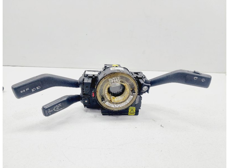 Переключатель подрулевой (стрекоза) к Volkswagen Passat, 2008г.