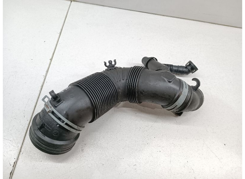 Патрубок турбины к Volkswagen Passat, 2006г.