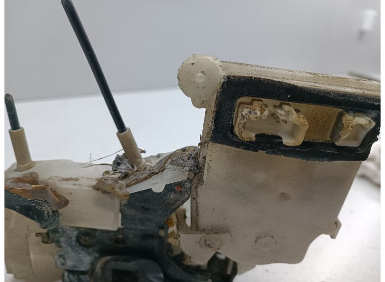 Замок двери передней левой к Замок двери передней левой к Mazda CX7 undefined г. CX7