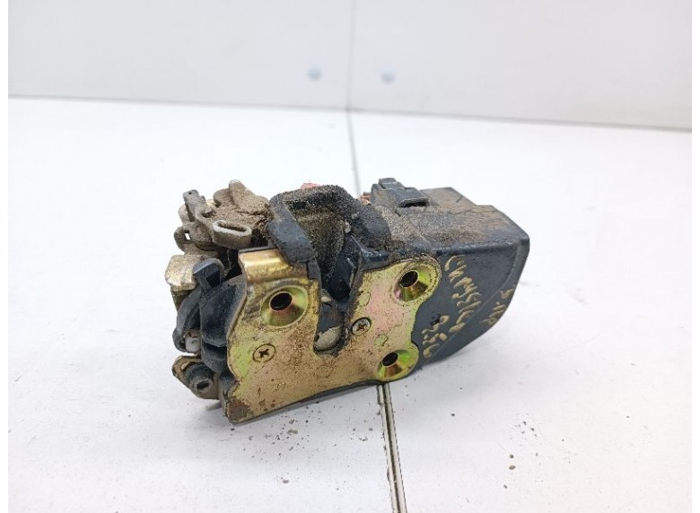 Замок двери задней правой к Chrysler LHS