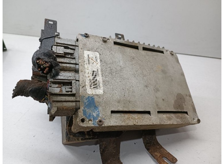 Блок управления двигателем к Chrysler LHS