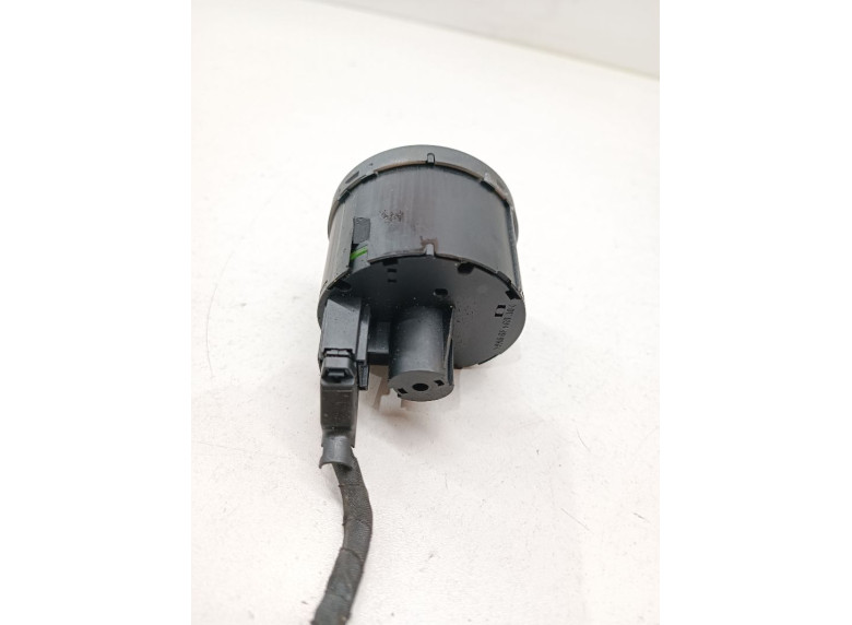 Переключатель света к Volkswagen Passat, 2007г.