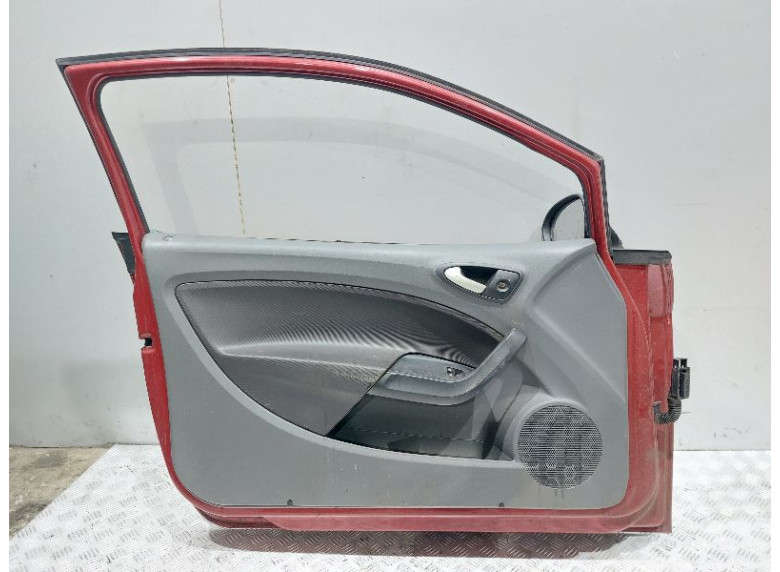 Дверь передняя левая к Seat Ibiza, 2010г.