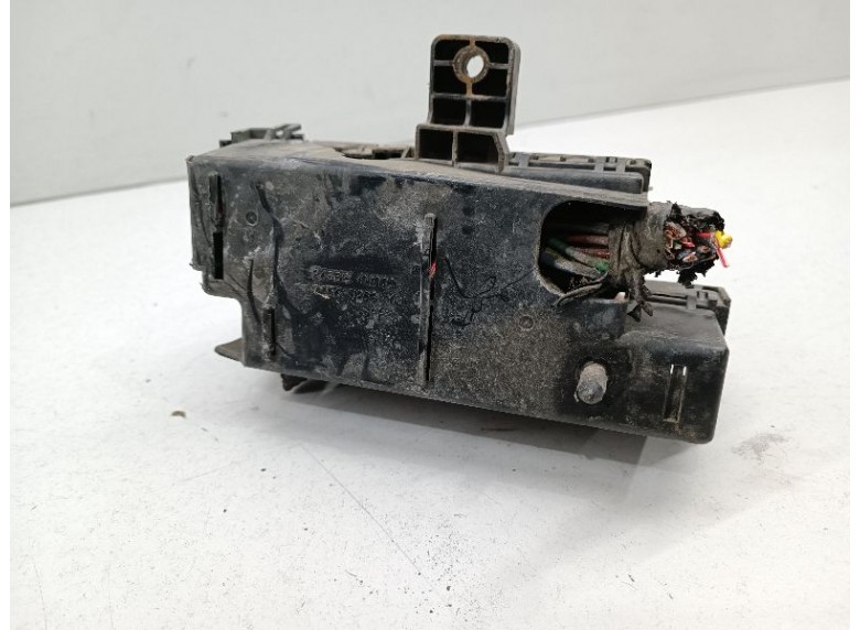 Блок предохранителей к Блок предохранителей к Nissan Pathfinder undefined г. Pathfinder