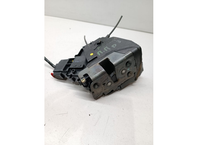 Замок двери передней правой к Mazda 3, 2007г.