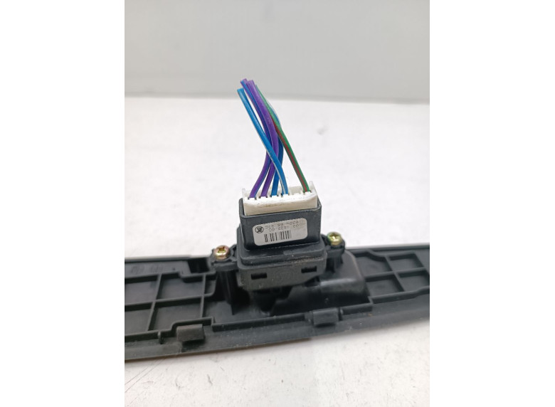 Кнопка стеклоподъемника заднего правого к Mazda 3, 2007г.