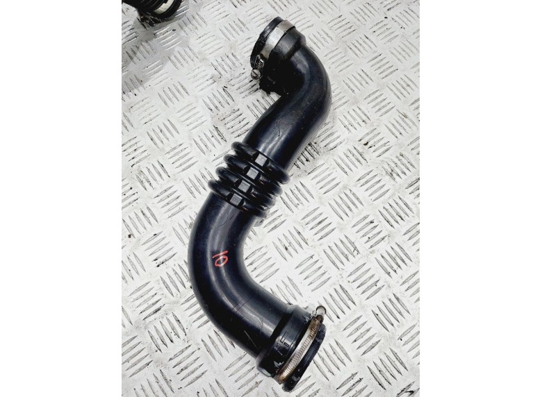 Патрубок интеркулера к Renault Master