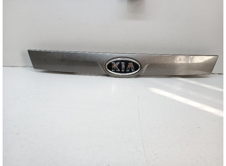 Накладка подсветки номера к Kia Picanto, 2010г.