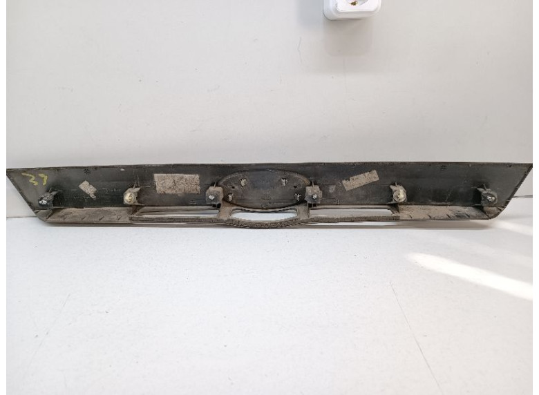 Накладка подсветки номера к Kia Picanto, 2010г.