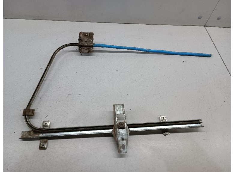 Стеклоподъемник передний правый к Volkswagen LT, 1993г.