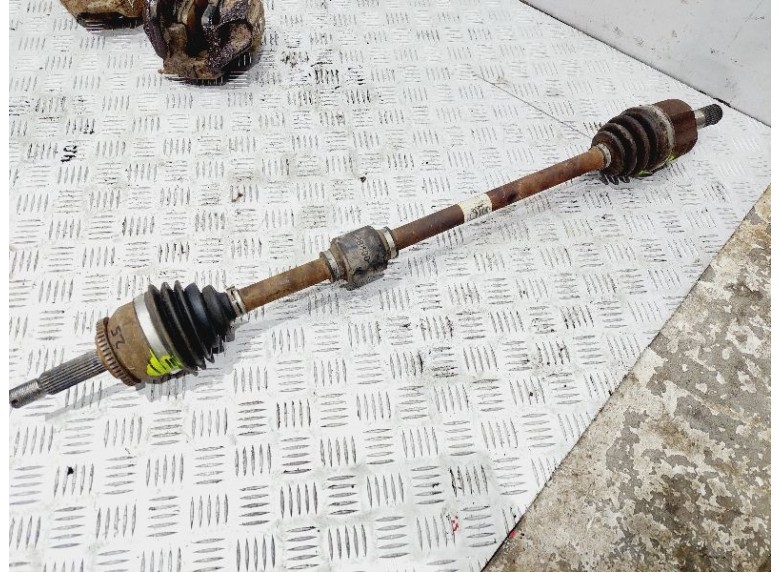 Полуось передняя правая (приводной вал, ШРУС) к Hyundai i20