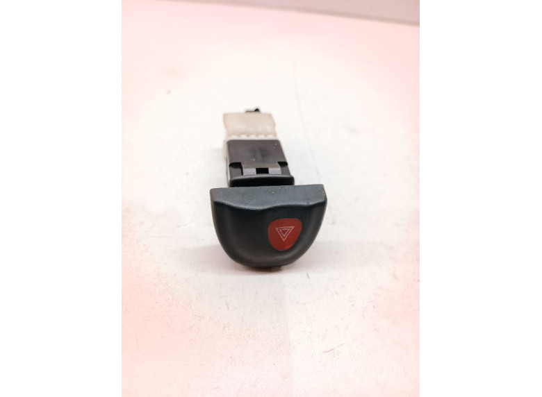 Кнопка аварийной сигнализации к Renault Megane, 1996г.