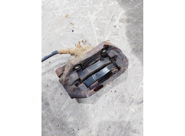 Суппорт передний левый к Citroen Xsara, 1997г.