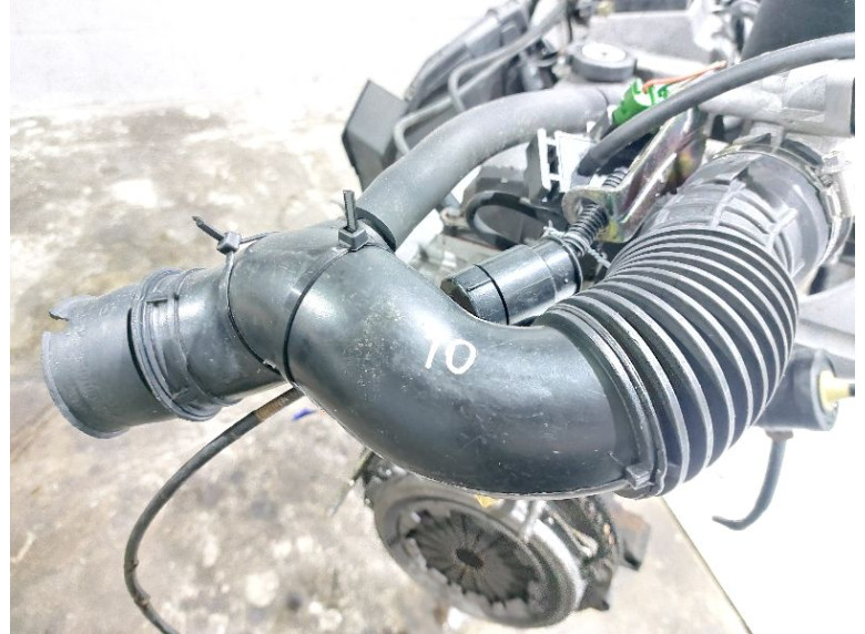 Патрубок воздушного фильтра к Renault Megane, 1996г.