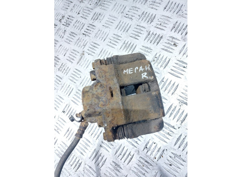 Суппорт передний правый к Renault Megane, 1996г.
