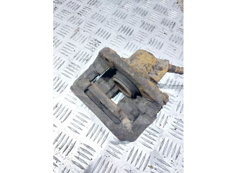 Суппорт передний правый к Renault Megane, 1996г.