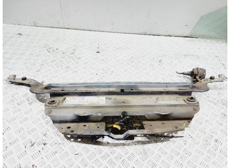 Передняя панель крепления облицовки (телевизор) к Dodge Intrepid