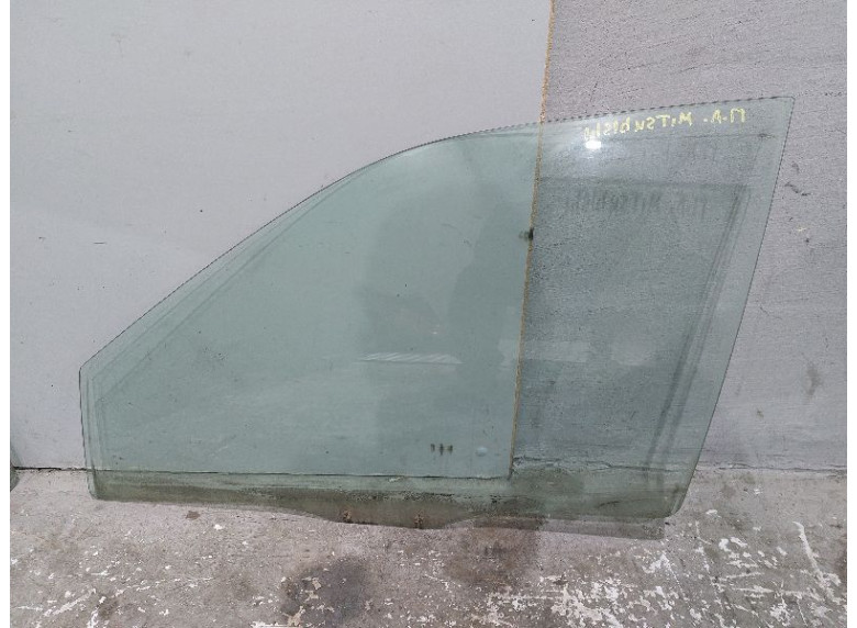 Стекло двери передней левой к Mitsubishi Space Wagon, 1997г.