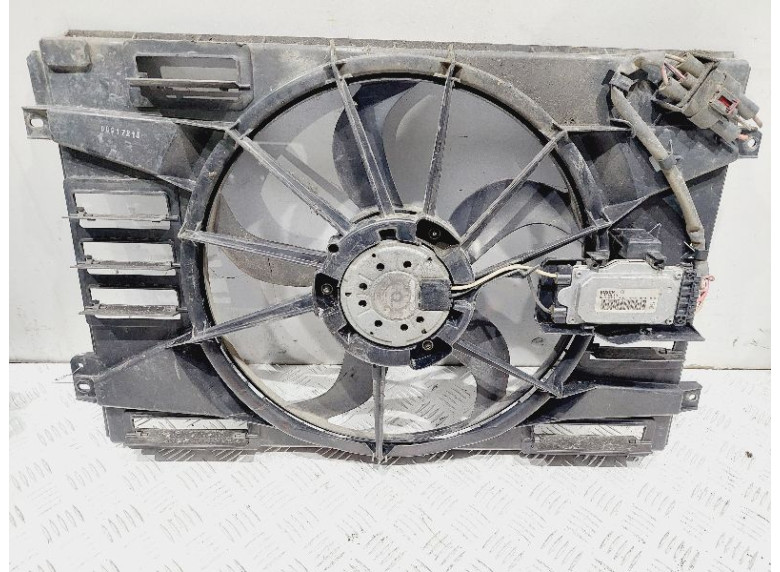 Вентилятор радиатора к Volkswagen Golf, 2010г.