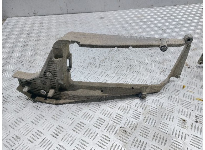 Очко фары левой к DAF LF