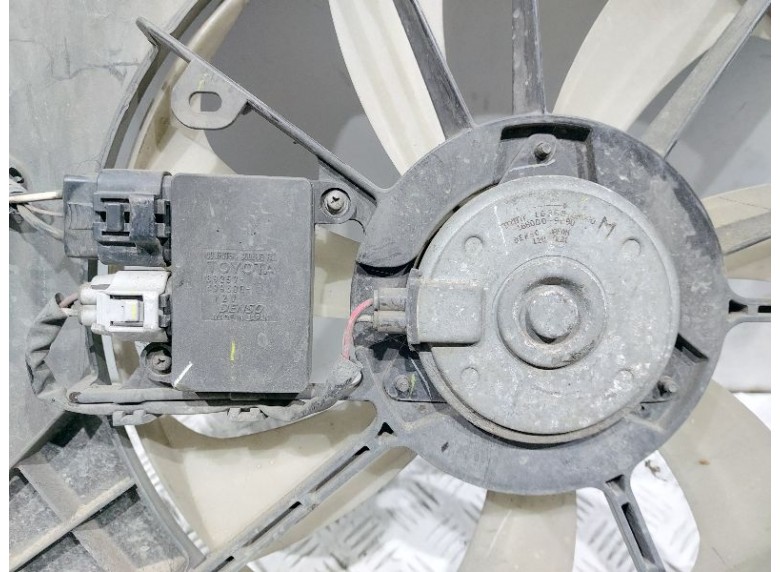 Вентилятор радиатора к Вентилятор радиатора к Toyota Auris undefined г. Auris