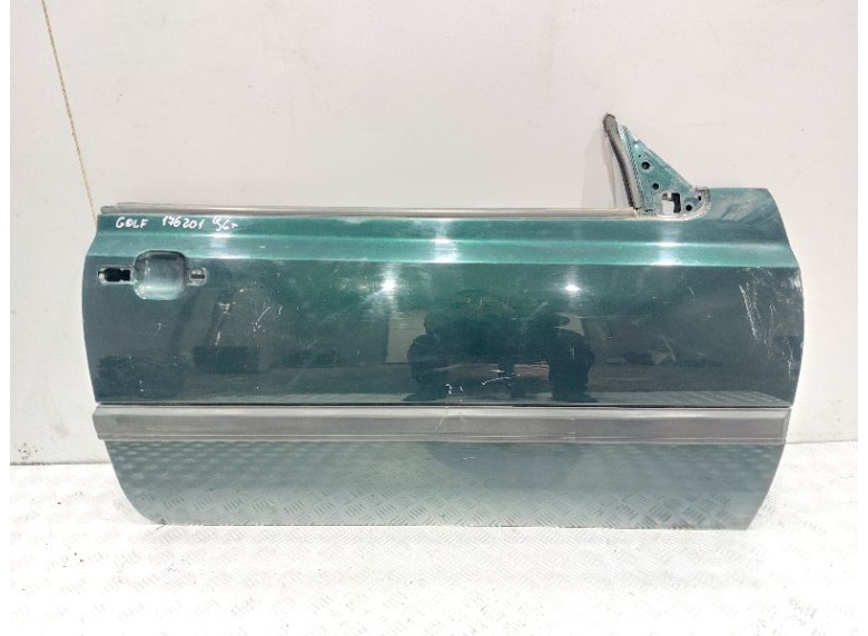 Дверь передняя правая к Volkswagen Golf, 1996г.