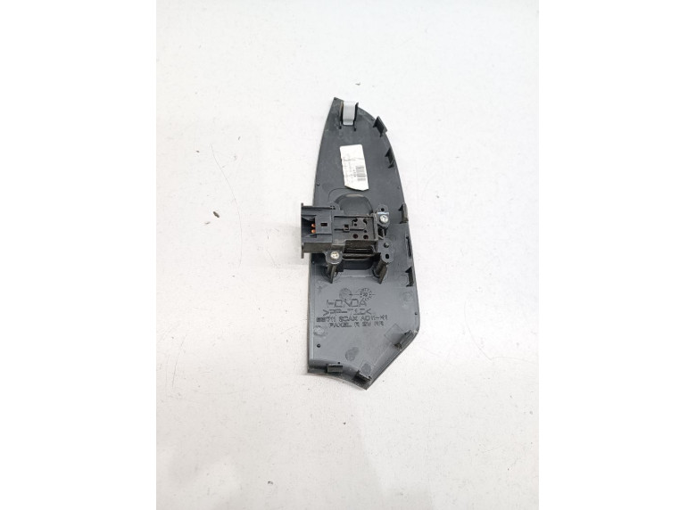 Кнопка стеклоподъемника заднего правого к Honda CR-V, 2005г.