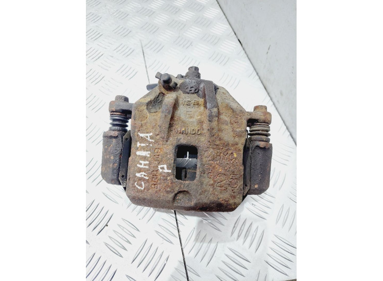 Суппорт передний правый к Hyundai Sonata, 2001г.