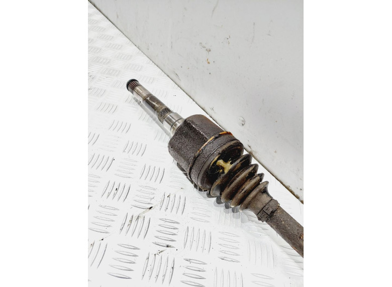 Полуось передняя правая (приводной вал, ШРУС) к Полуось передняя правая (приводной вал, ШРУС) к Chrysler Voyager undefined г. Voyager