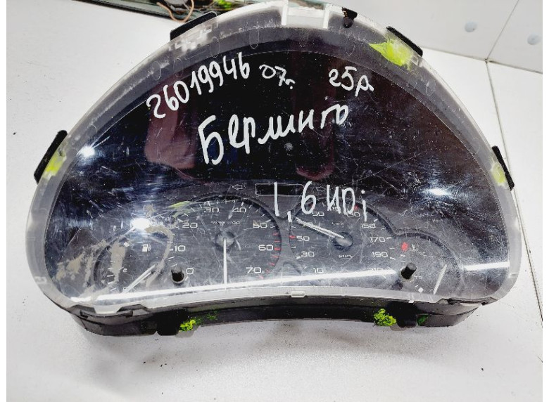 Щиток приборов (приборная панель) к Citroen Berlingo, 2007г.