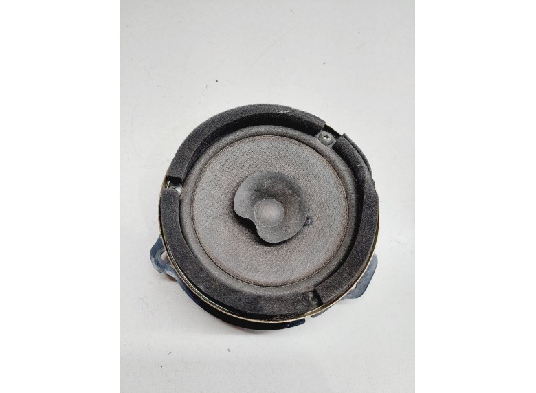 Динамик к Suzuki XL7