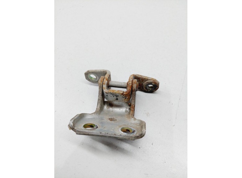 Петля двери задней левой к Петля двери задней левой к Suzuki XL7 undefined г. XL7